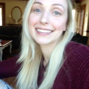 Meet your Posher, Emily